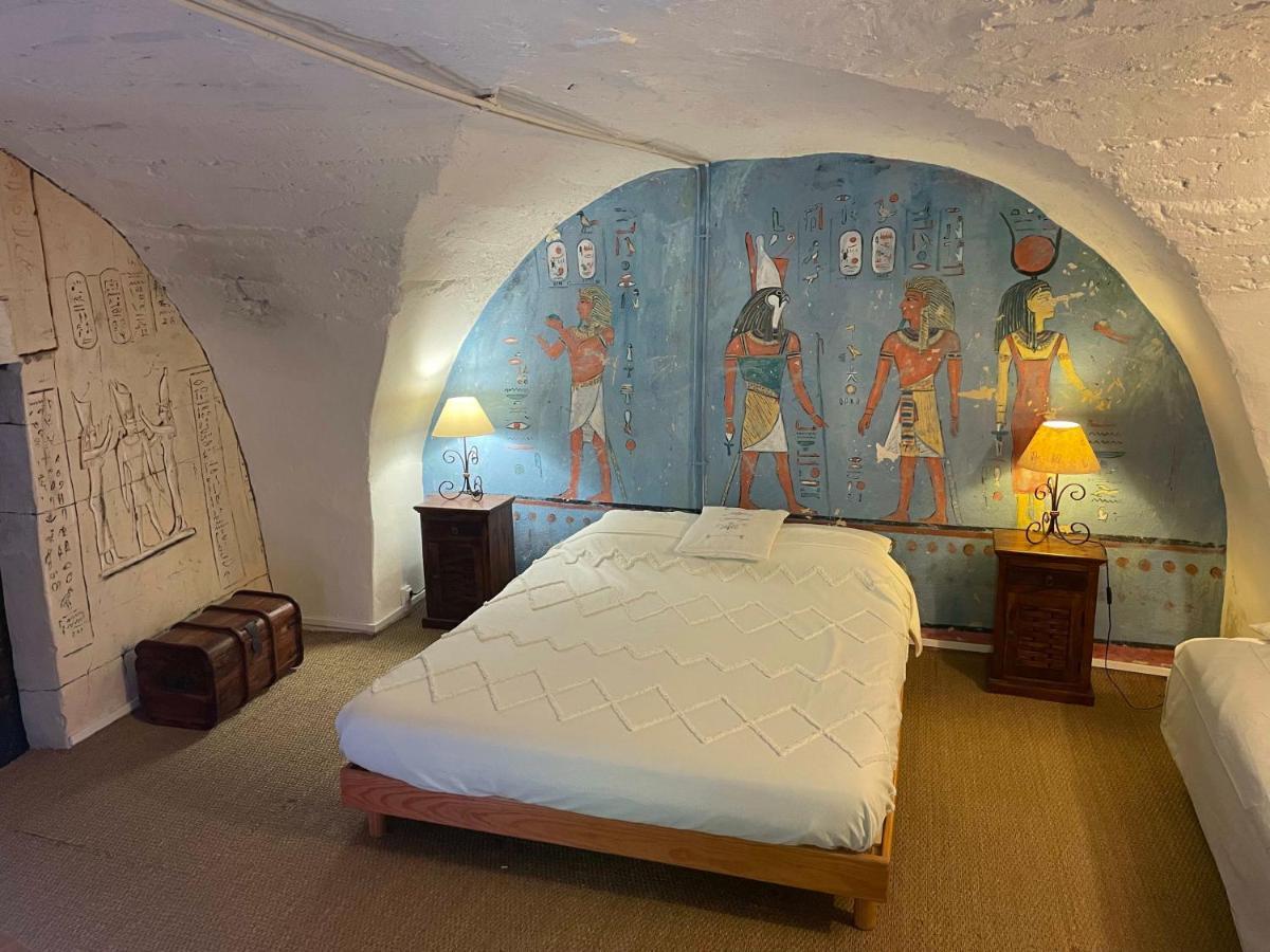 Gites Au Chateau Des Estubiers Les Granges-Gontardes Екстер'єр фото