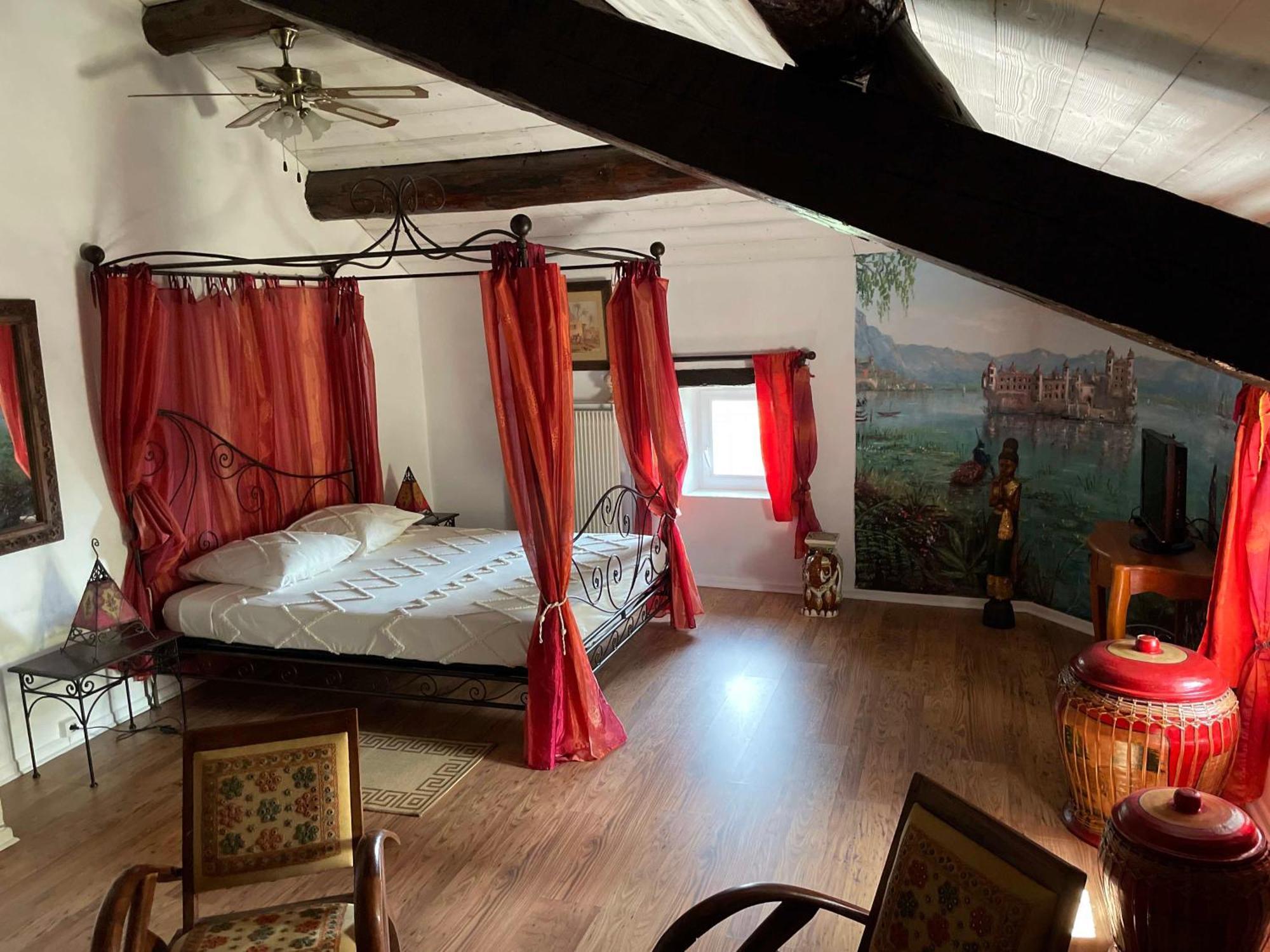 Gites Au Chateau Des Estubiers Les Granges-Gontardes Екстер'єр фото